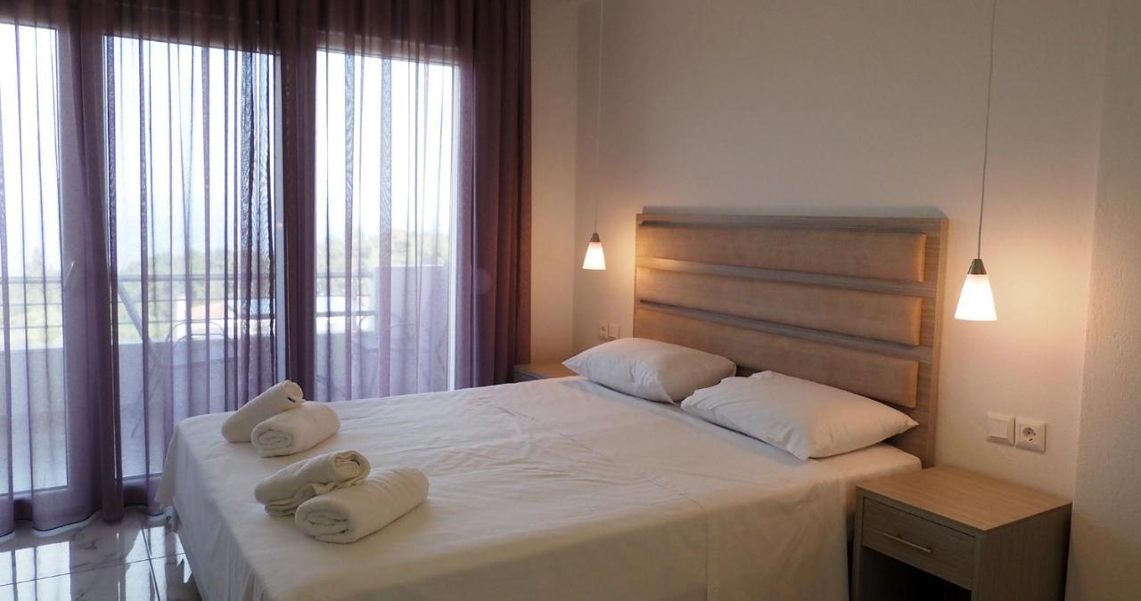 Valiant Sea Aparthotel Kriopigi Buitenkant foto