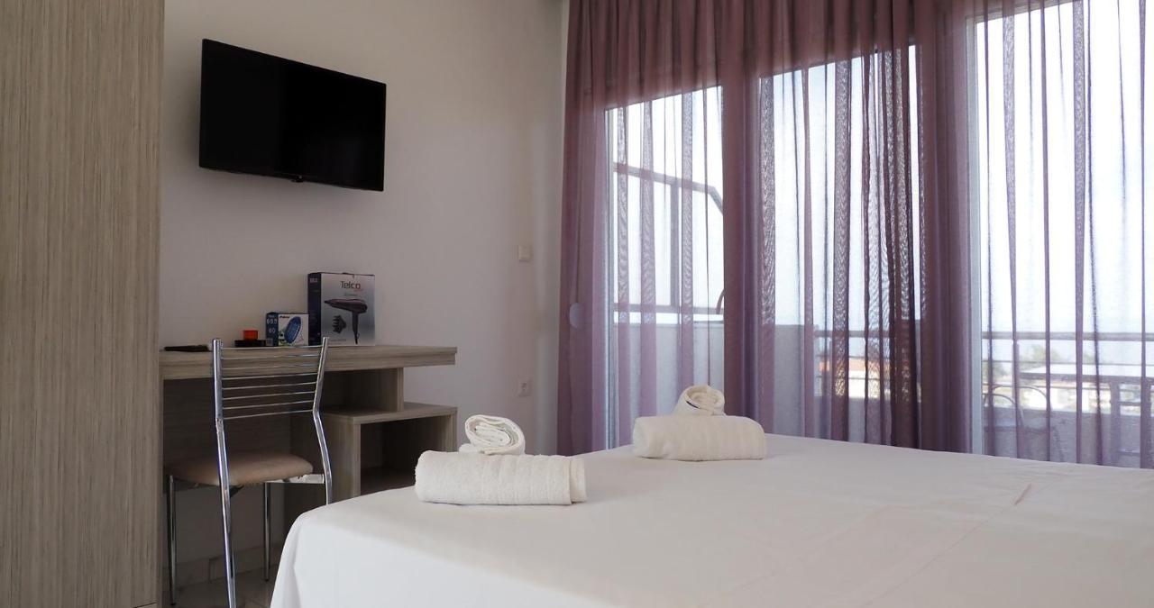 Valiant Sea Aparthotel Kriopigi Buitenkant foto