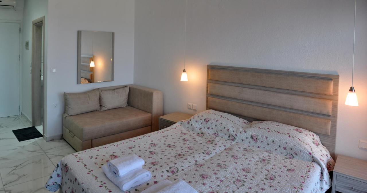 Valiant Sea Aparthotel Kriopigi Buitenkant foto